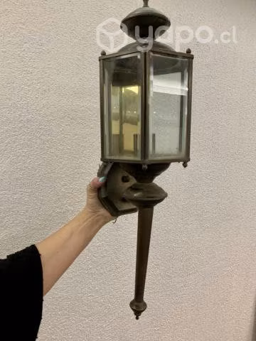 Farol, hay 2 disponibles. Precio x unidad
