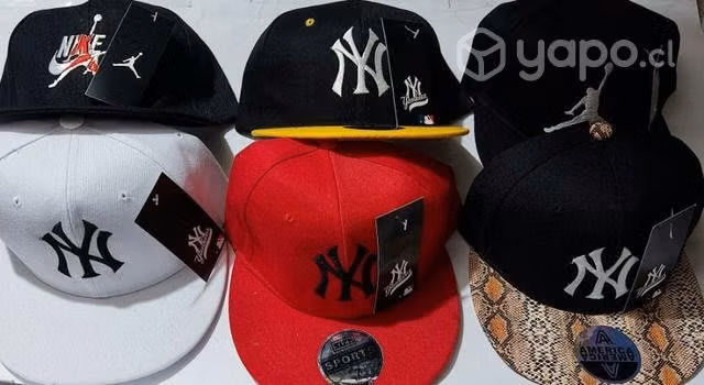 Cientillos com luces y juguetes de niños y Gorros