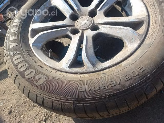 Llanta peugeot con neumatico 205 65 16 - Imagen 3