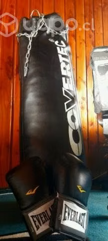 Saco y guantes de box