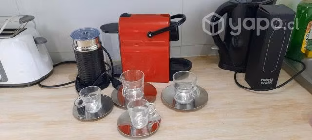 Máquina Nespresso Inissia