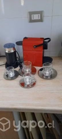 Máquina Nespresso Inissia