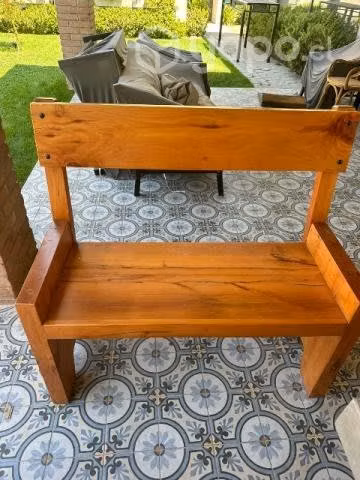 Dos banquetas de roble