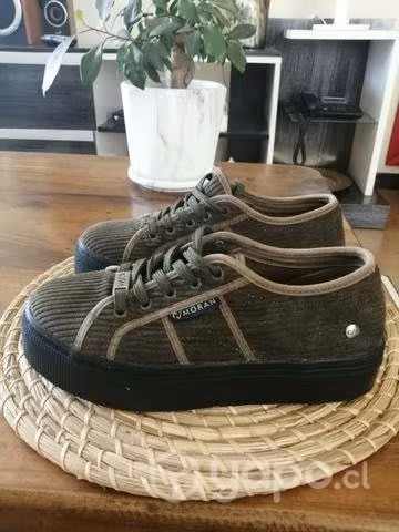 Zapatillas C. Moran