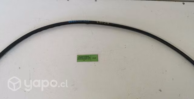 Moldura Superior Parabrisas (LD129) Land Rover Dis