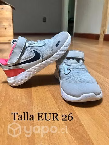 Zapatilla de niña Nike,ficcus, colloky