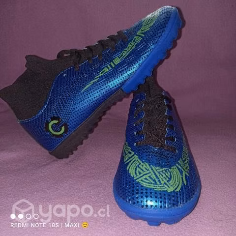 Zapatos de fútbol