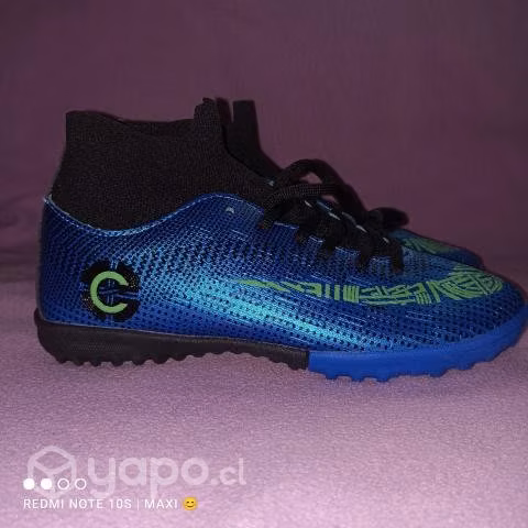 Zapatos de fútbol