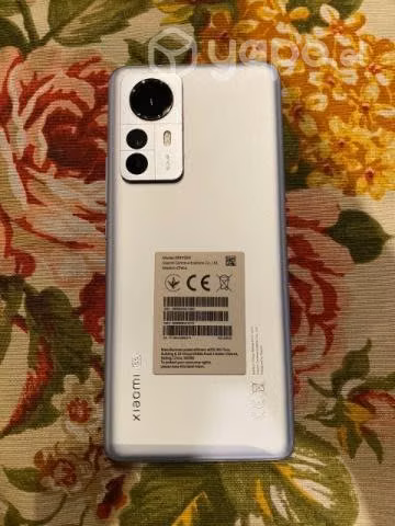 mi xiaomi 12 pro con telefoto