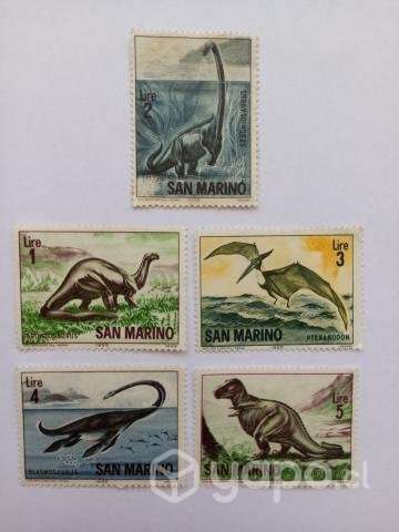 Lote 44.- Colección de 5 sellos de dinosaurios - Imagen 2