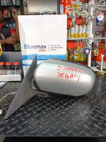 Espejo izquierdo subaru legacy usado