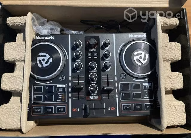 Numark Party mix dj controller