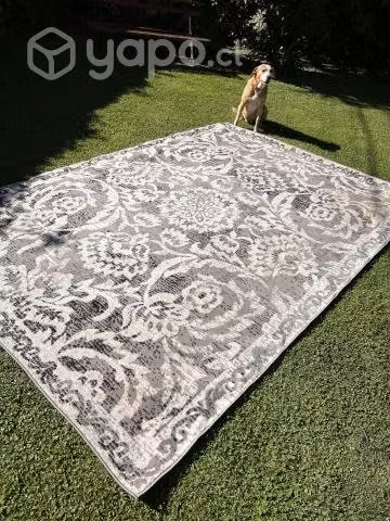 Alfombra blanco y crudo estampada