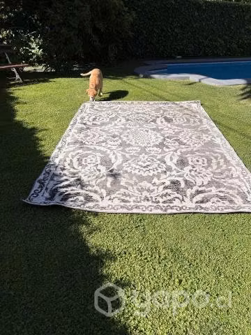 Alfombra blanco y crudo estampada