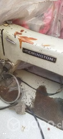 Marquina ina de coser Remington - Imagen 3