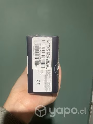 Motorola E7
