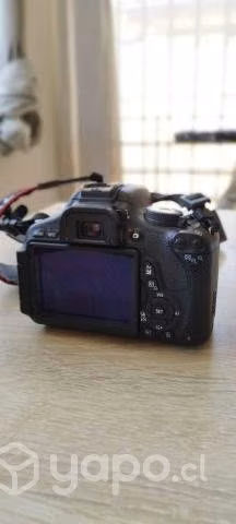 Camara CANON EOS REBEL T3i