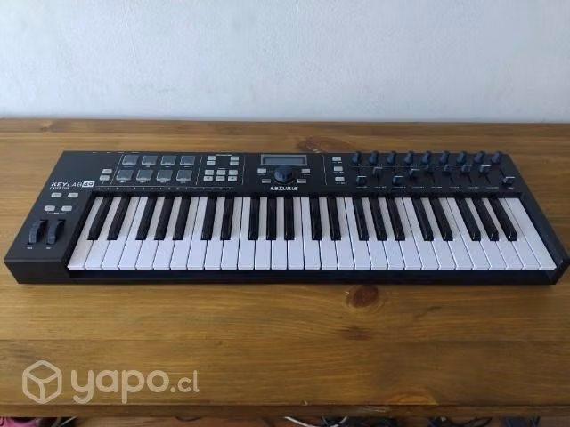 Controlador MIDI arturia 49 teclas