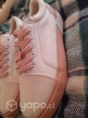 Zapatillas/chalas/botas