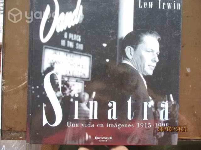 Frank Sinatra, una vida en imágenes : 1915-1998