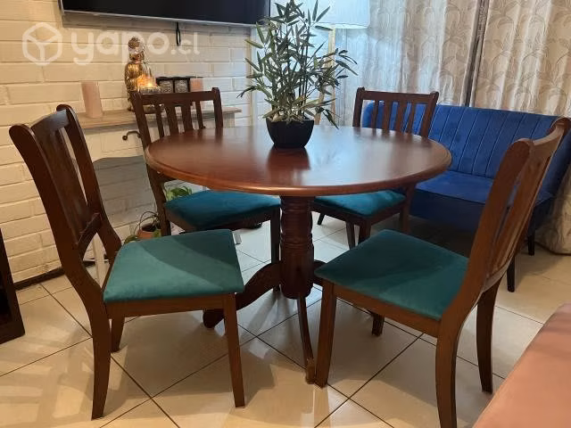 Juego de comedor madera 4 sillas Perfecto estado