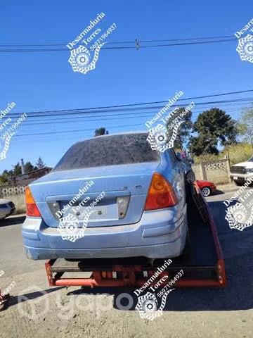 Muñón trasero derecho Suzuki aerio 2006
