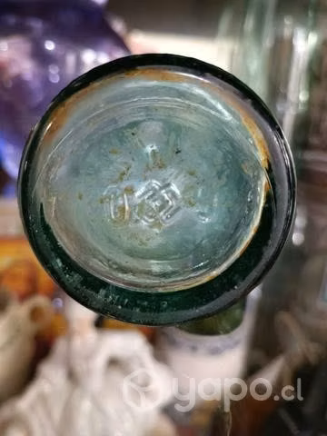 Antigua botella andina