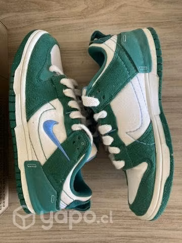 Nike dunk low disrupt 2