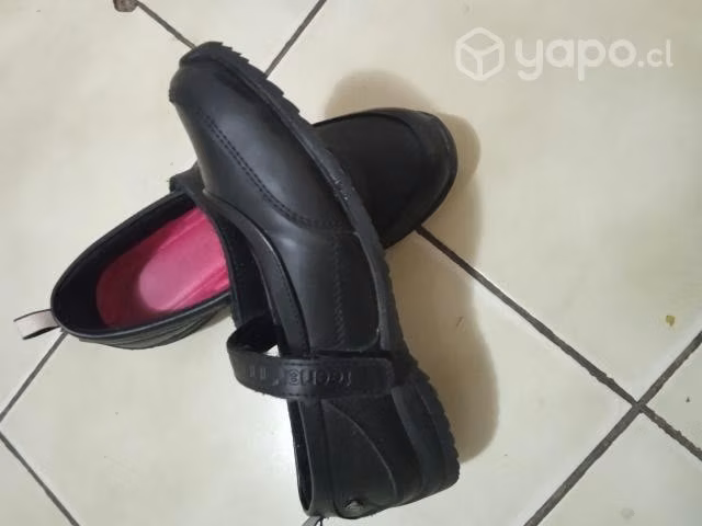 Botas y escolar