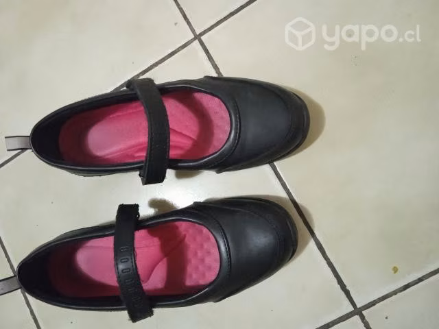 Botas y escolar