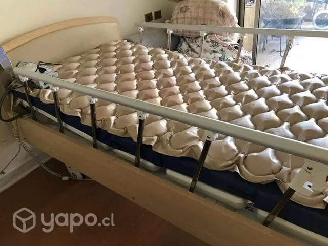Cama clinica motorizada