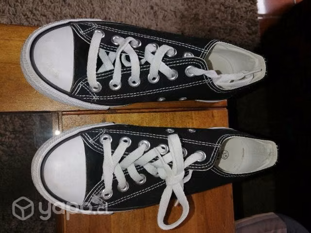 Zapatilla de lona