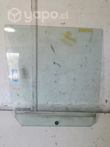 Vidrio Puerta Trasera Derecha (MNP002) Mahindra Pi
