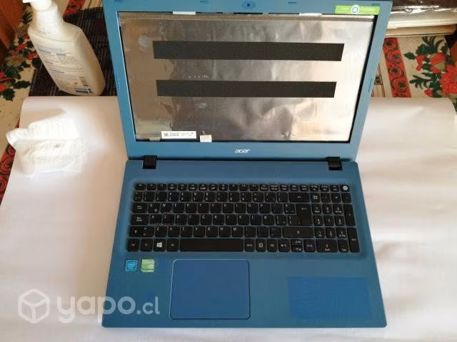 Acer en desarme