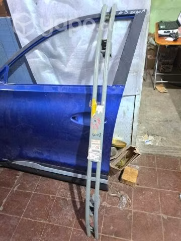 Suzuki swift 2005 refuerzo trasero
