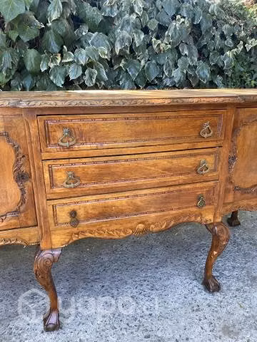 Buffet chippendale