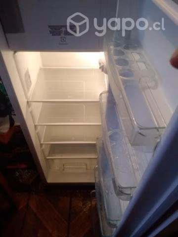 Refrigerador electrolux en condiciones