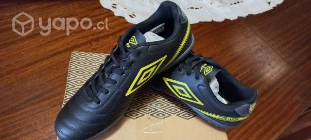 Zapatillas Futbolito Umbro