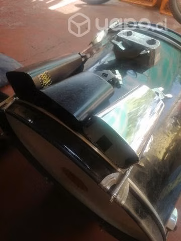Bombo de 22 y cencerros.