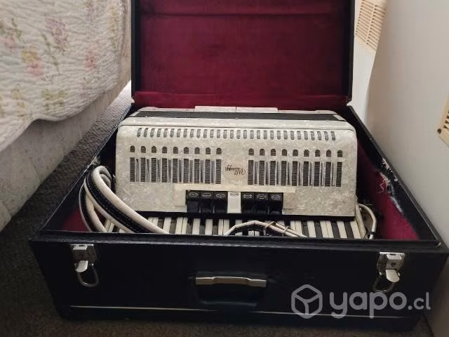 Acordeon italiano Villaggi 120 bajos 7 registros