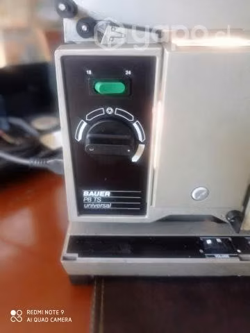 Proyector de cine Bauer