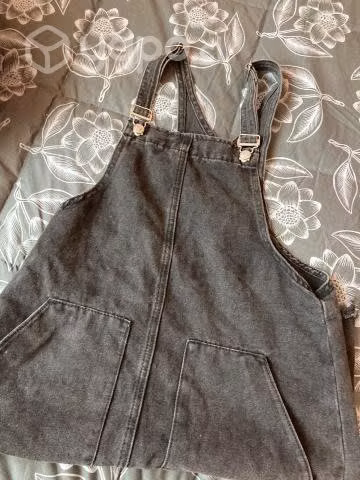 Chaqueta, jardinera y vestido