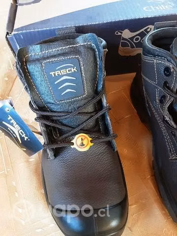 Zapatos de seguridad nuevos,marca Treck. Talla 40