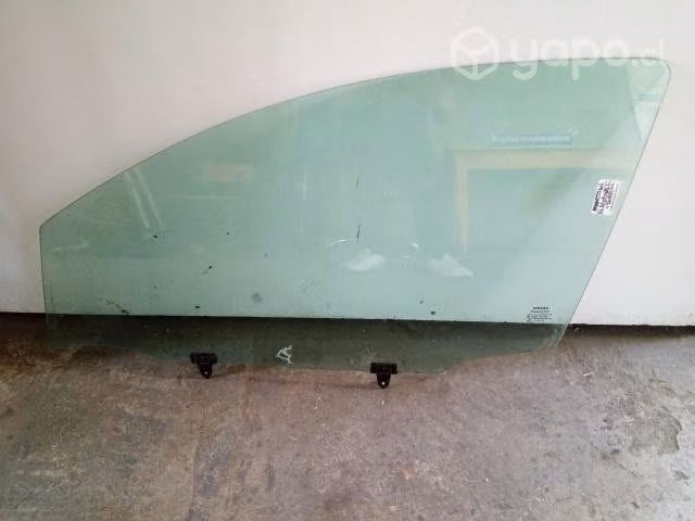 Vidrio puerta delantera izquierda Nissan Qashqai 2
