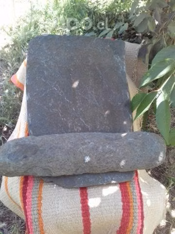 Antigua piedra moledora NUM KUDI