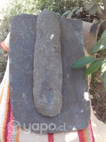 Antigua piedra moledora NUM KUDI