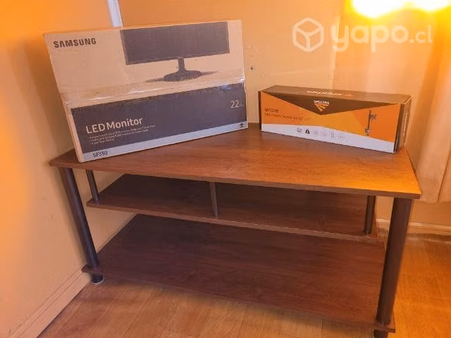 Monitor 22' samsung 60hz y soporte para mesa