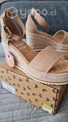 Sandalias Hush Puppies Camel Talla 38 - Nuevas - Imagen 4