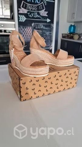 Sandalias Hush Puppies Camel Talla 38 - Nuevas - Imagen 3