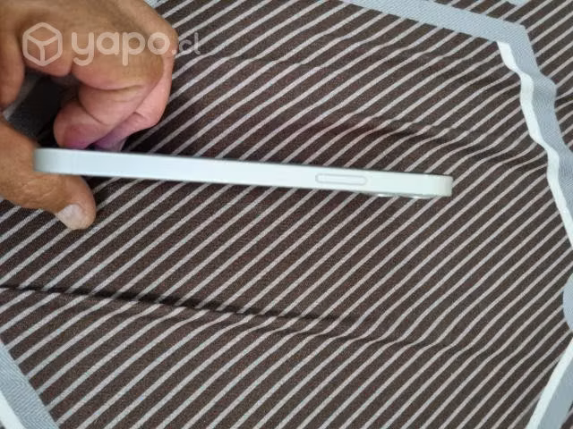 Iphone 12 solo - Imagen 3